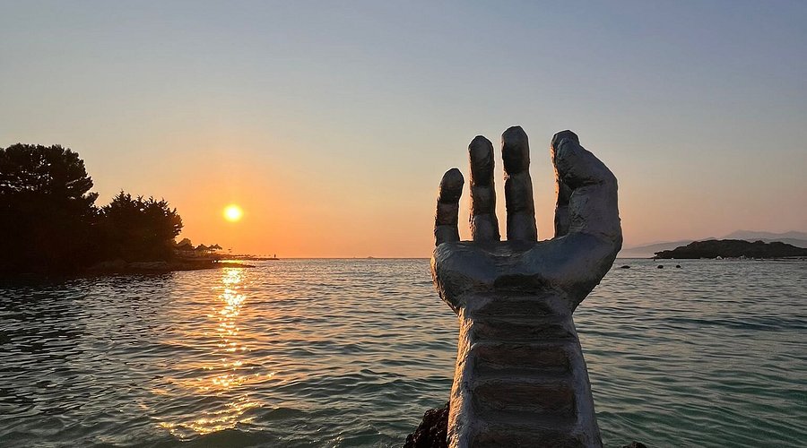 Hand Of Ksamil